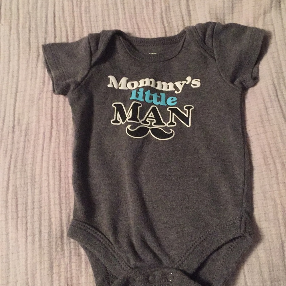 “Mommy’s little man” mustache onesie